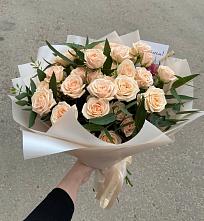 Букет Кремовые розы Латте в Светлогорске